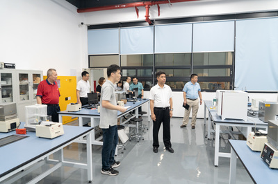 胡欽太書(shū)記牽頭持續(xù)開(kāi)展主題教育解剖式調(diào)研